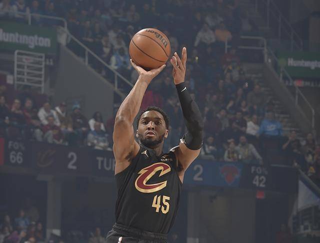 关于克利夫兰骑士队斩获大胜，喜迎胜利的信息