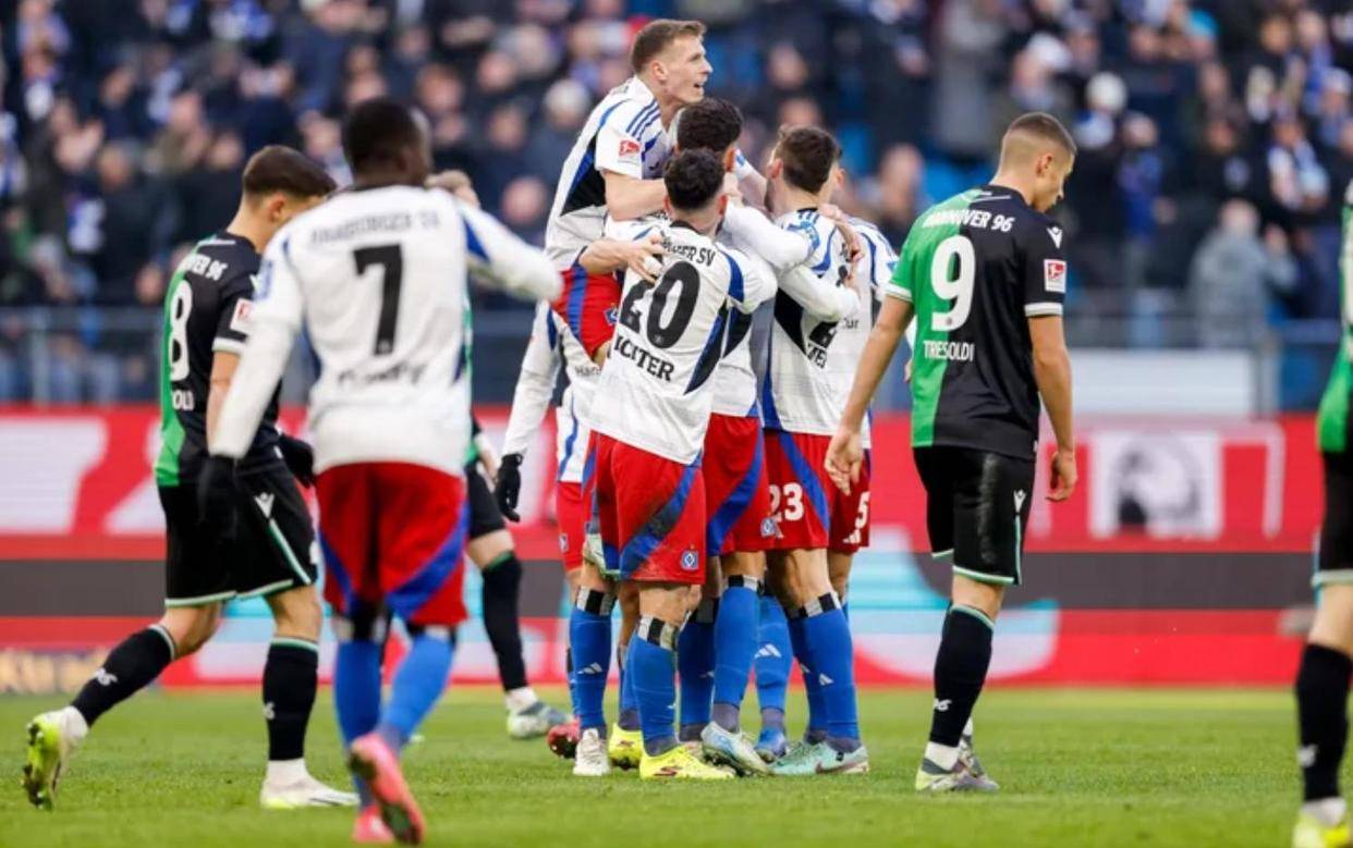 关于汉堡球队备战关键战役,盼望重返顶级联赛的信息 关于汉堡球队备战关键战役,盼望重返顶级联赛的信息